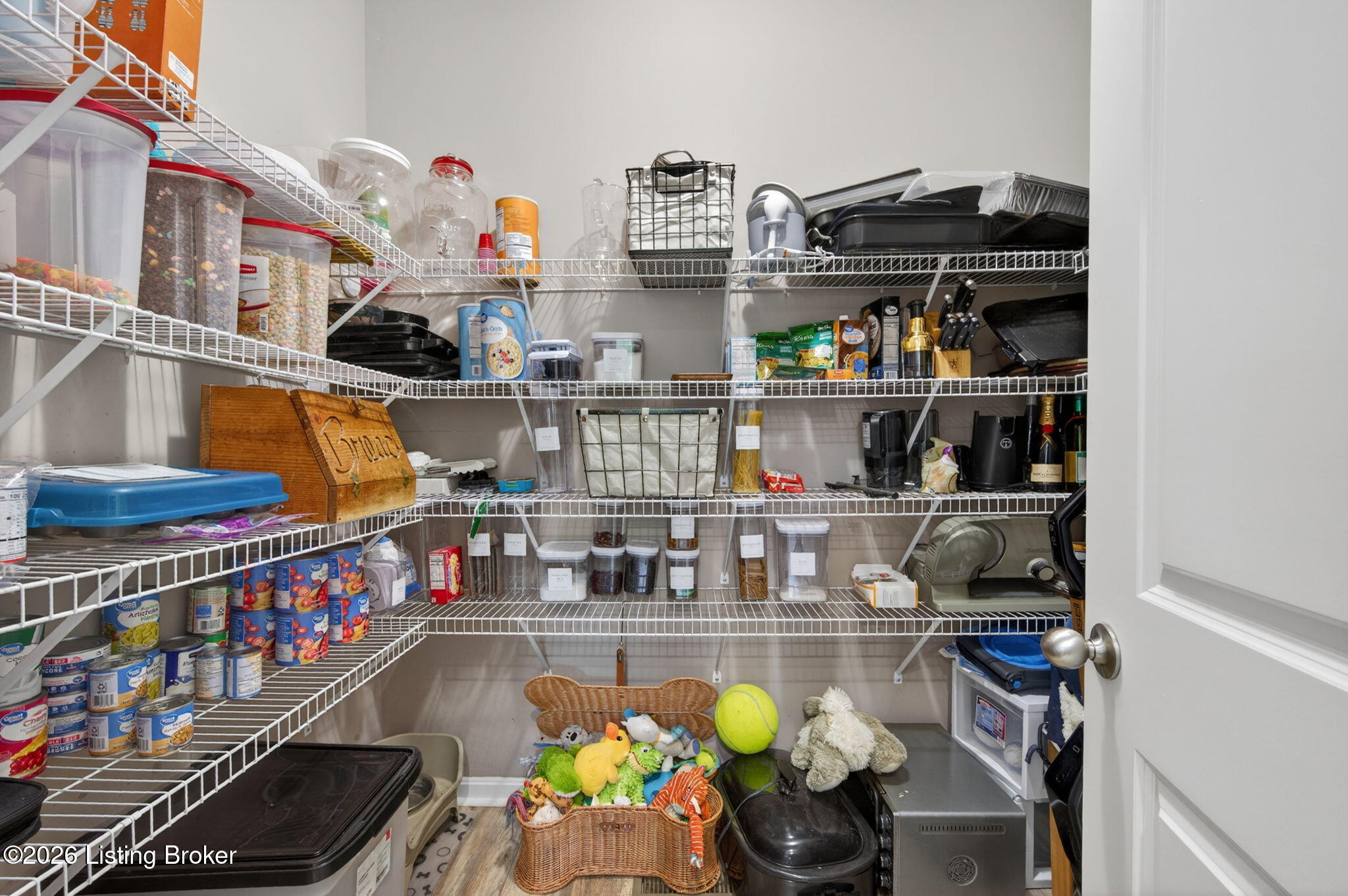 142 Highland Ridge Drive Mount Washington, KY 40047 - Photo 20 of 61 The spacious walk-in pantry offers exceptional storage