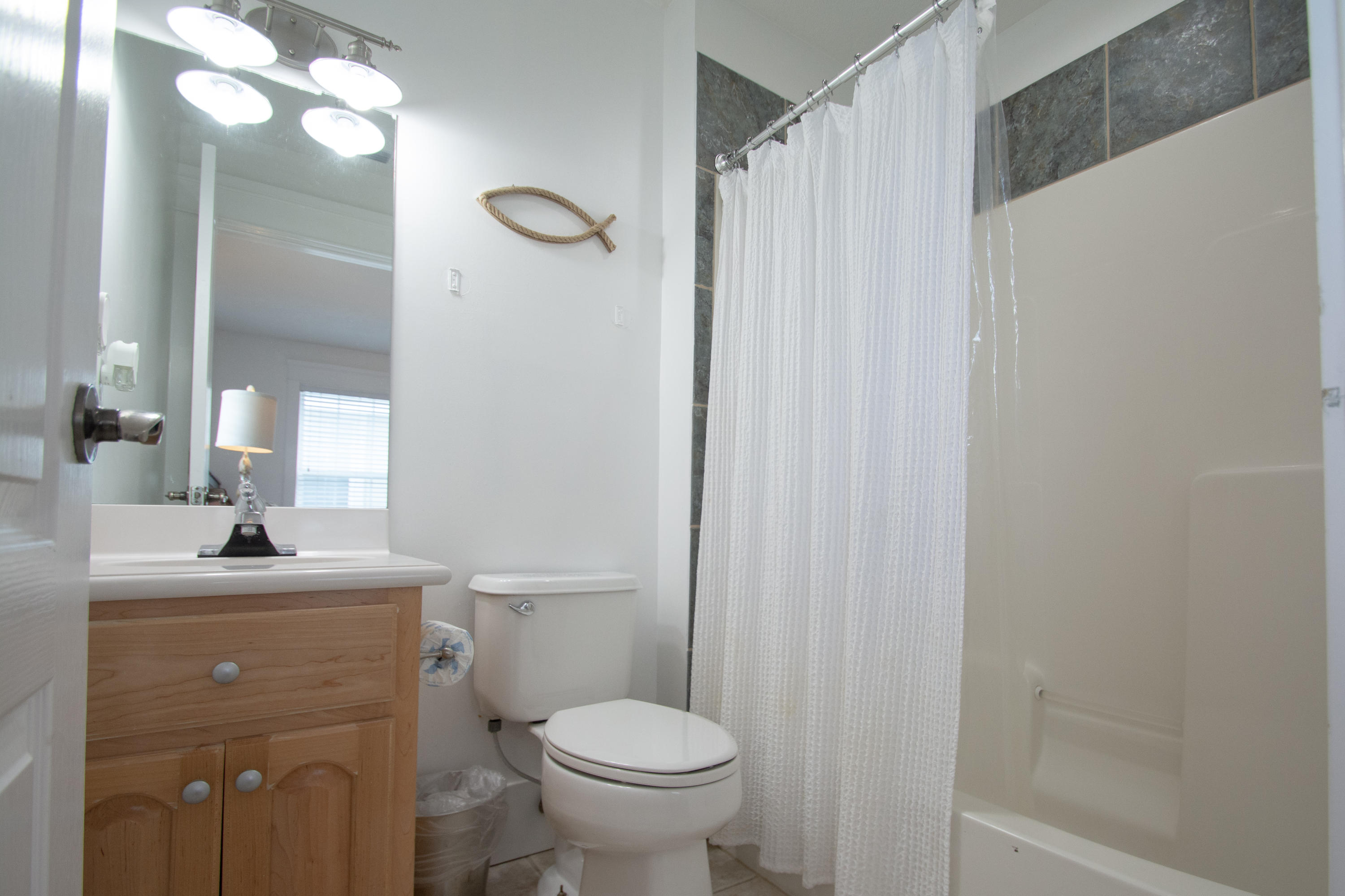 22324 Front Beach Road Panama City Beach, FL 32413 - Photo 19 of 24 22324 us bath