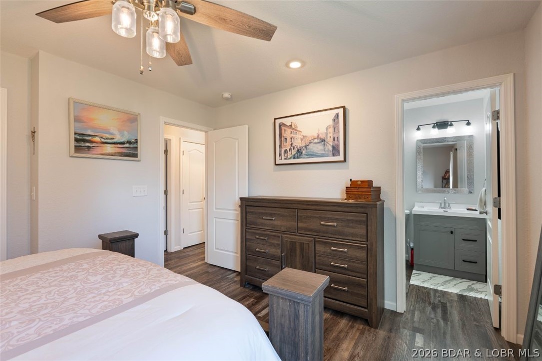 208 East Jemphrey Road Eldon, MO 65026 - Photo 24 of 45 Primary bath.