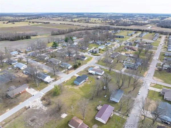 $268,500 | 208 East Jemphrey Road, Eldon, MO 65026