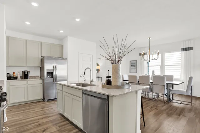 $399,995 | 811 Norfolk Lane, Greenwood, IN 46143