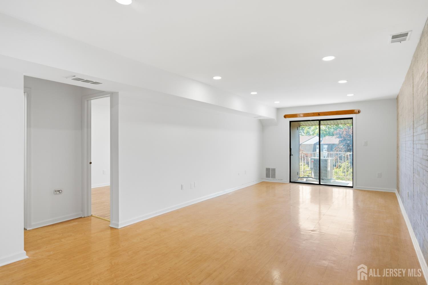 1719 Raspberry Court, Unit 1719 Edison, NJ 08817 - Photo 11 of 22
