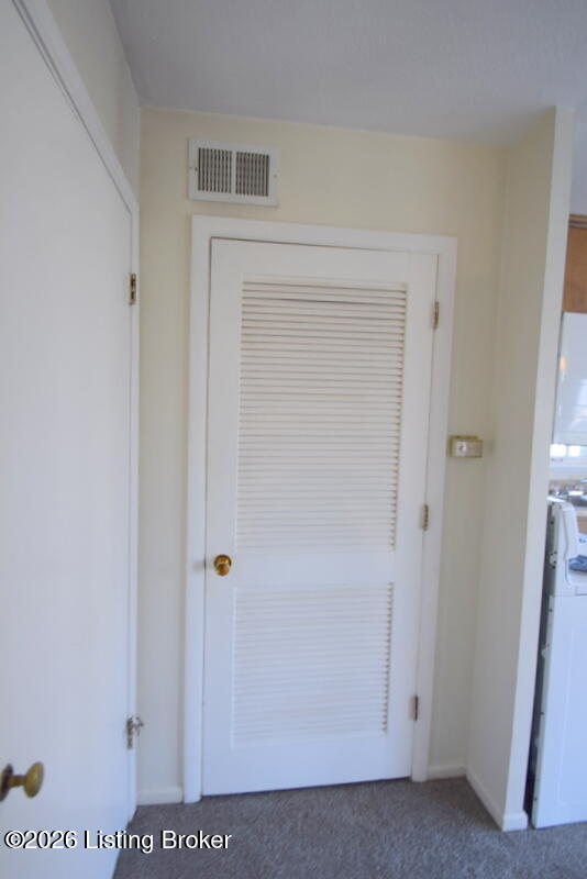 8110 Cooper Chapel Road Louisville, KY 40229 - Photo 28 of 31 DSC_0883