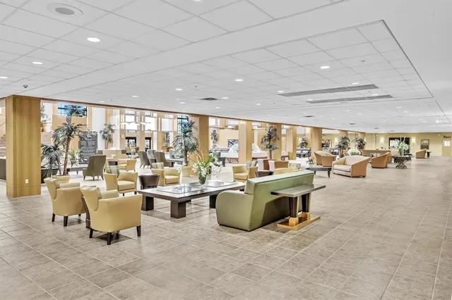 $1,900 | 2017 Newcastle A, Unit 2017, Boca Raton, FL 33434