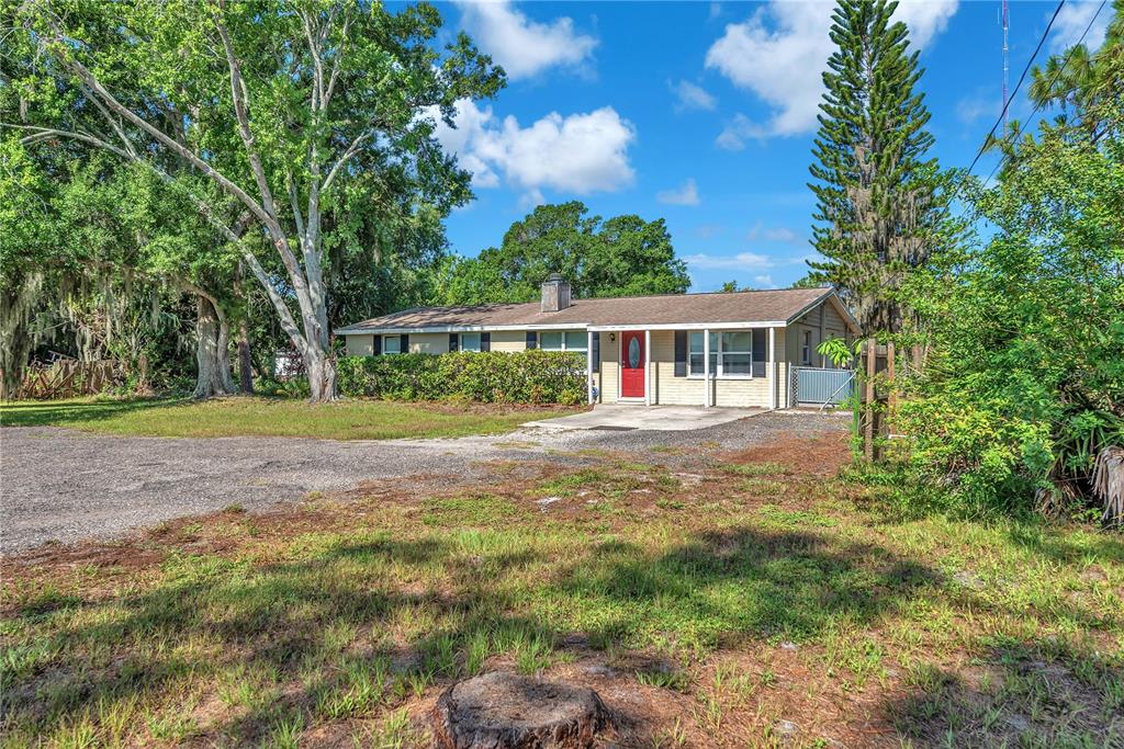 1815 30th Street Southeast Ruskin, FL 33570 - Photo 2 of 31