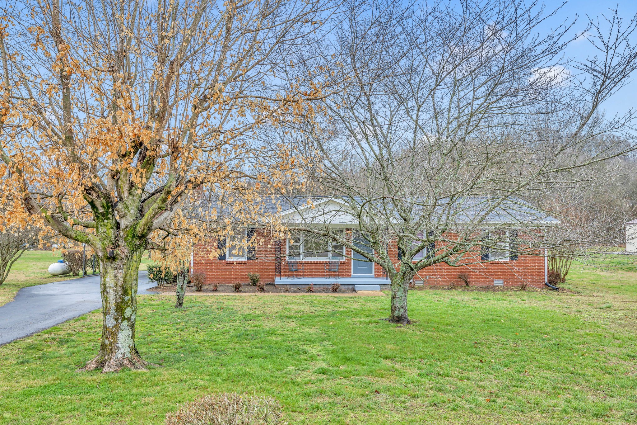 8808 Joy Rd Mount Mount Pleasant, TN 38474 - Photo 2 of 33 Gallery Image 2