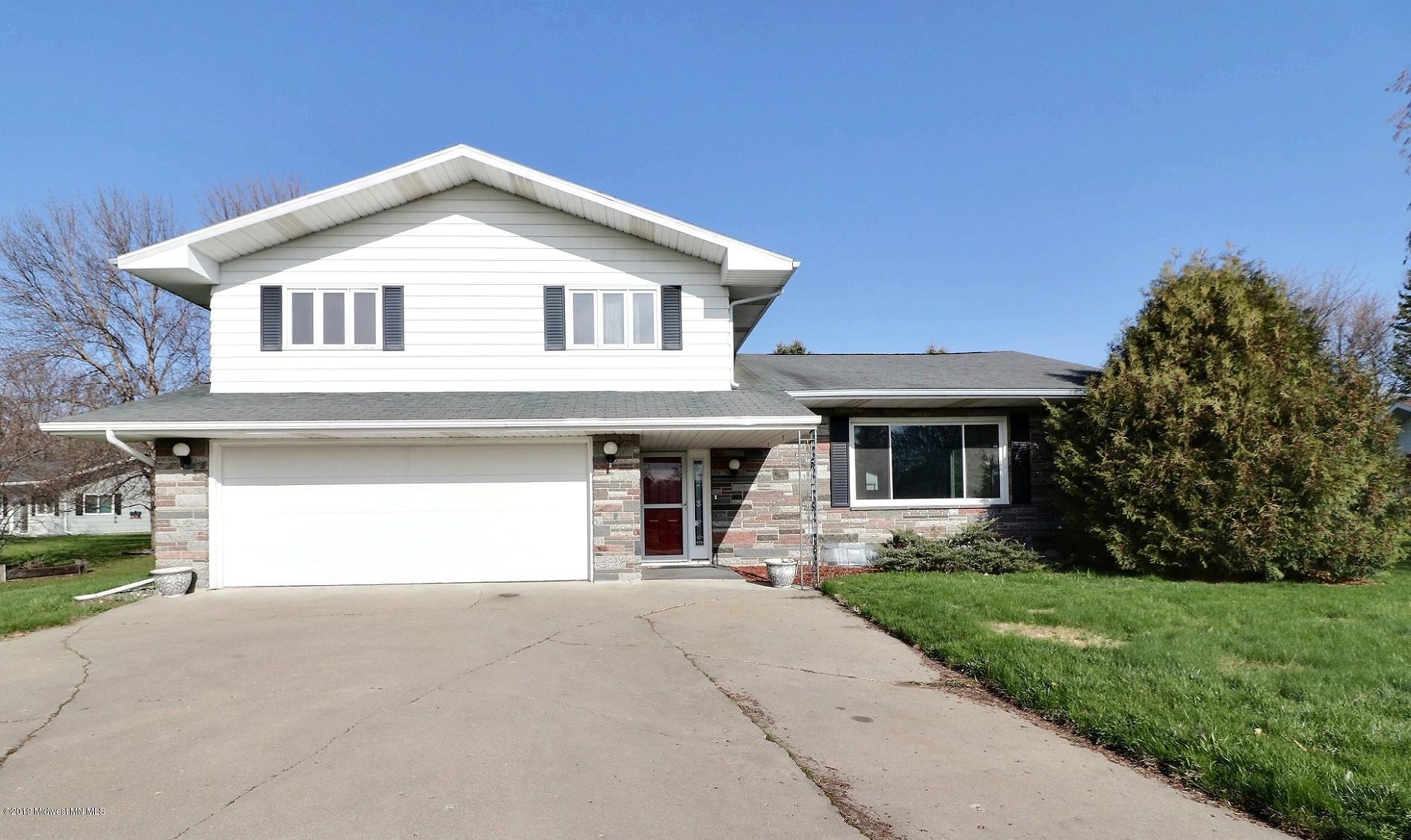 1062 Elizabeth Street Hawley, MN 56549 - Photo 1 of 1 Gallery Image 1