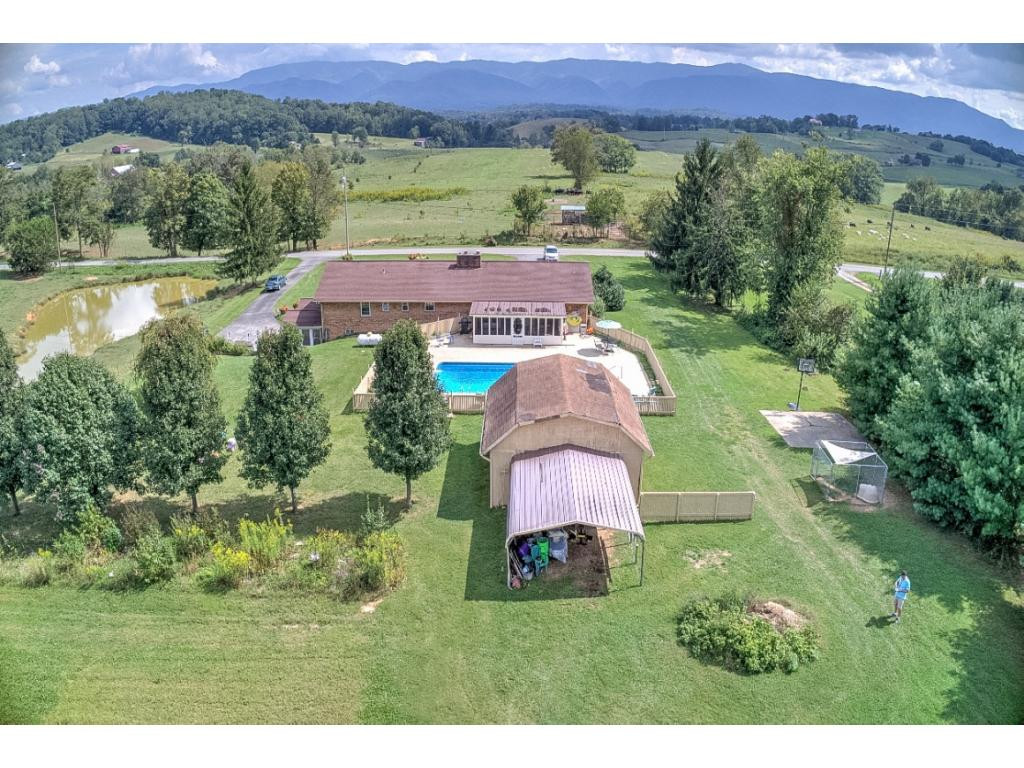 701 C M Jones Road Greeneville, TN 37745 - Photo 8 of 36 Photo 8