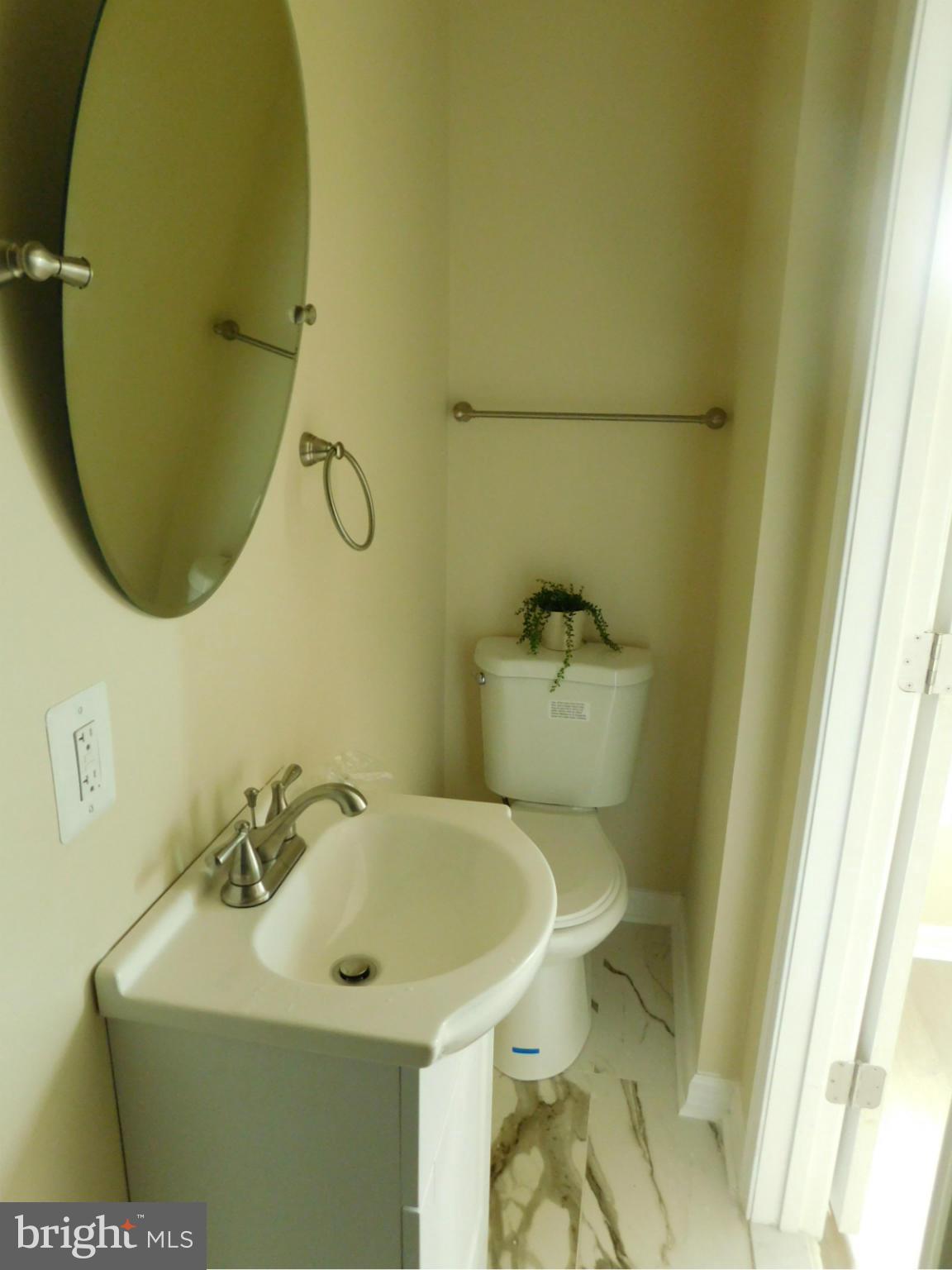 1720 H Street Northeast Washington, DC 20002 - Photo 8 of 19 Bath