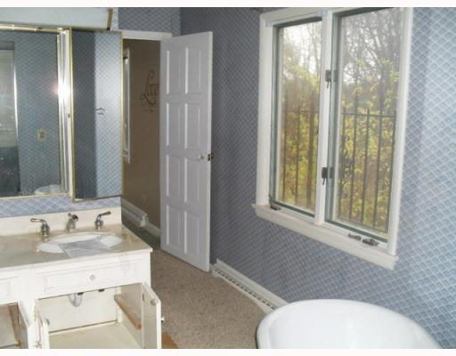 2230 Topsfield Road South Bend, IN 46614 - Photo 8 of 12 Gallery Image 8