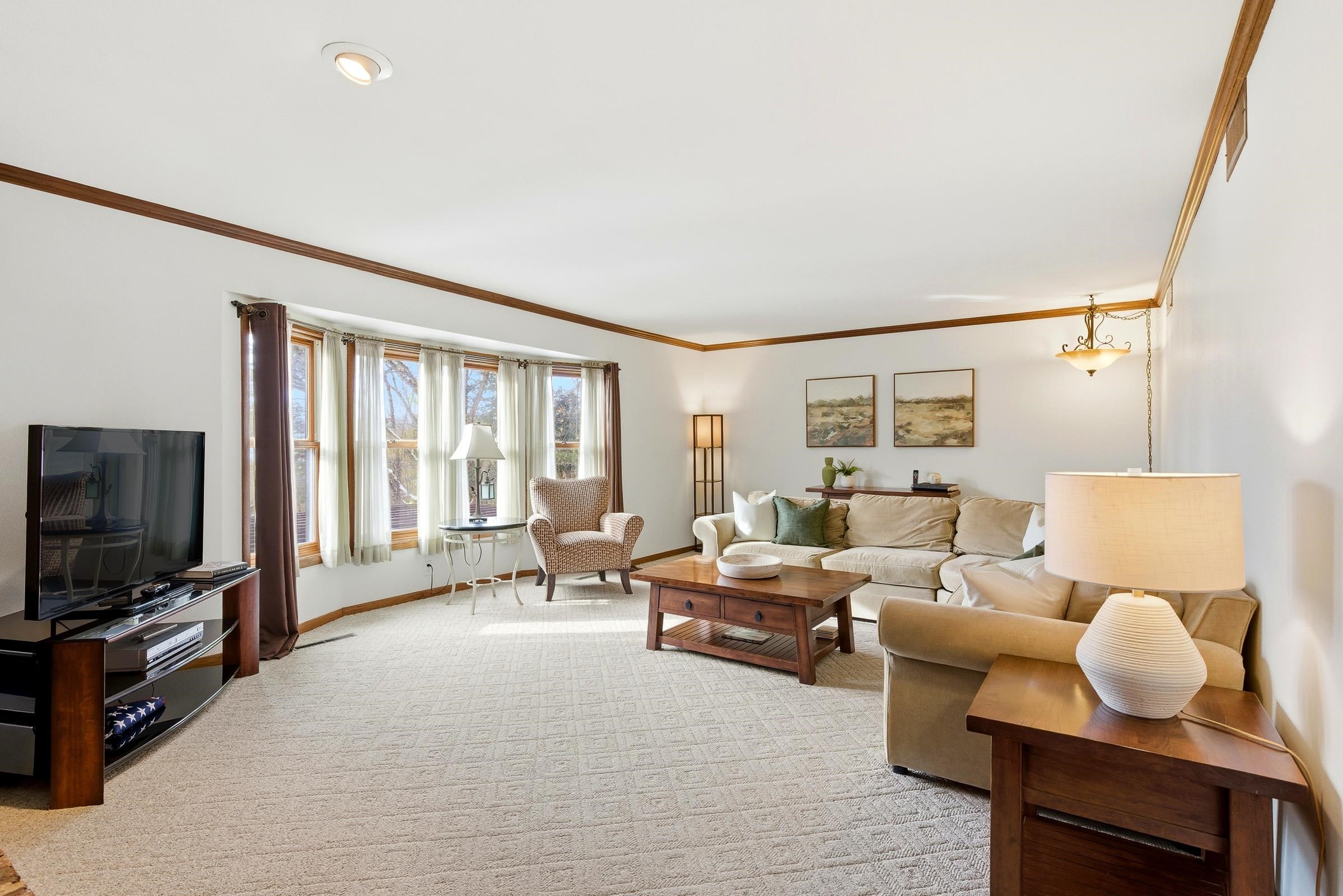 2460 Spring Rose Road Verona, WI 53593 - Photo 5 of 47