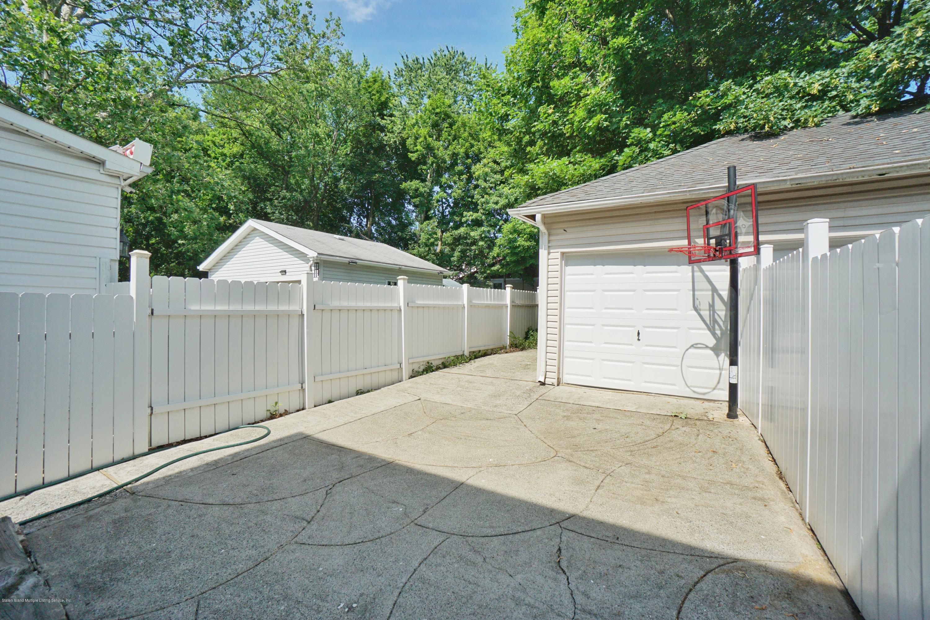 141 Roe Street Staten Island, NY 10310 - Photo 27 of 30 (27) BACKYARD