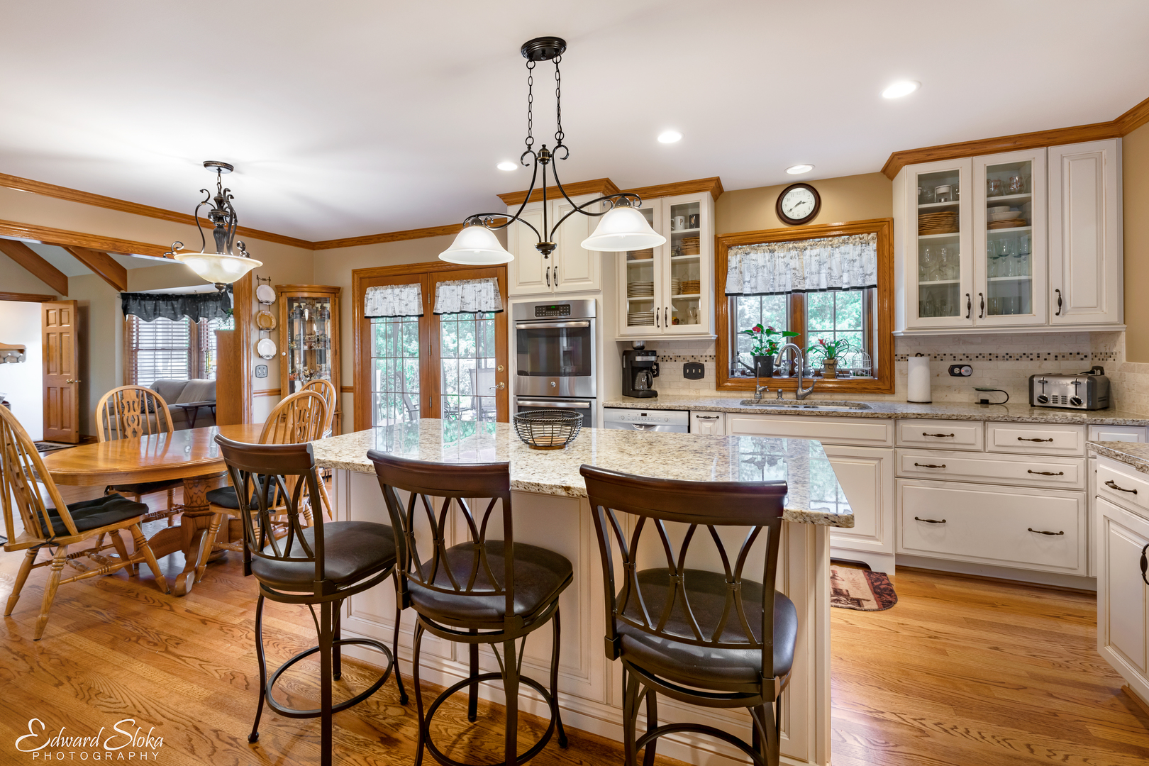 3016 Opengate Road Crystal Lake, IL 60012 - Photo 2 of 32