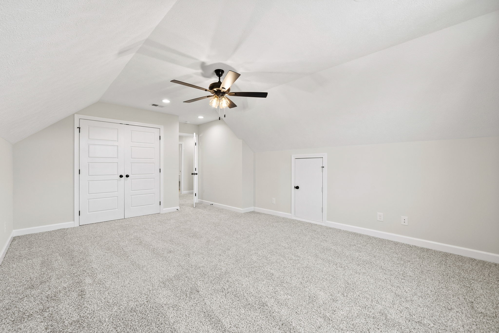 571 Fieldview Way Clarksville, TN 37043 - Photo 33 of 48 an empty room with chandelier fan and windows