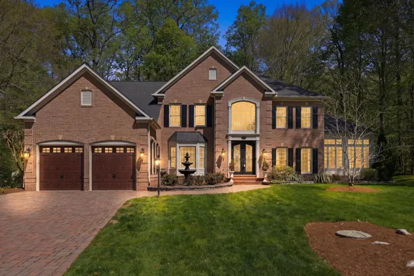 $1,825,000 | 206 May Lane, Edgewater, MD 21037