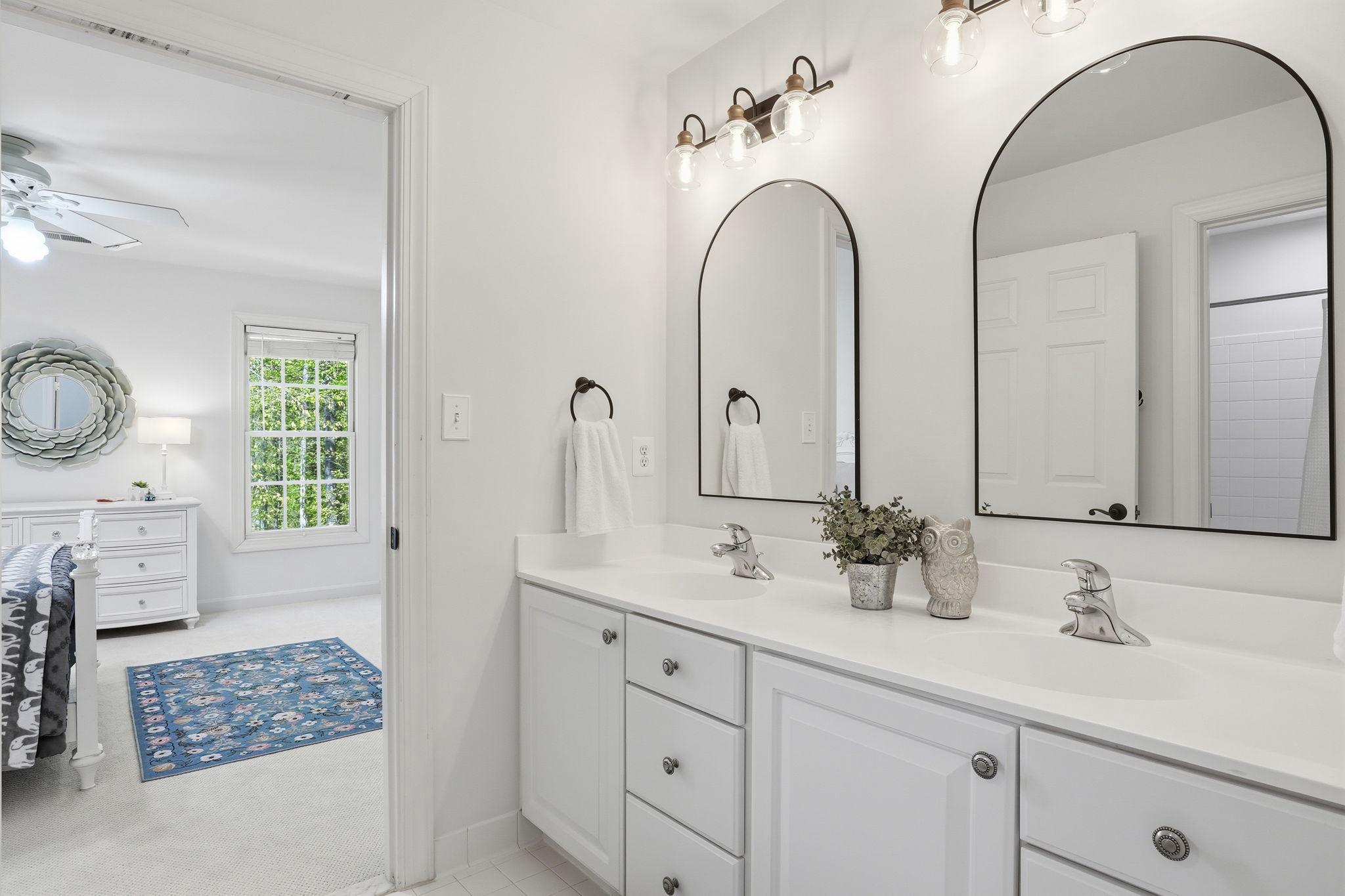 206 May Lane Edgewater, MD 21037 - Photo 38 of 66 Jack and Jill Bathroom