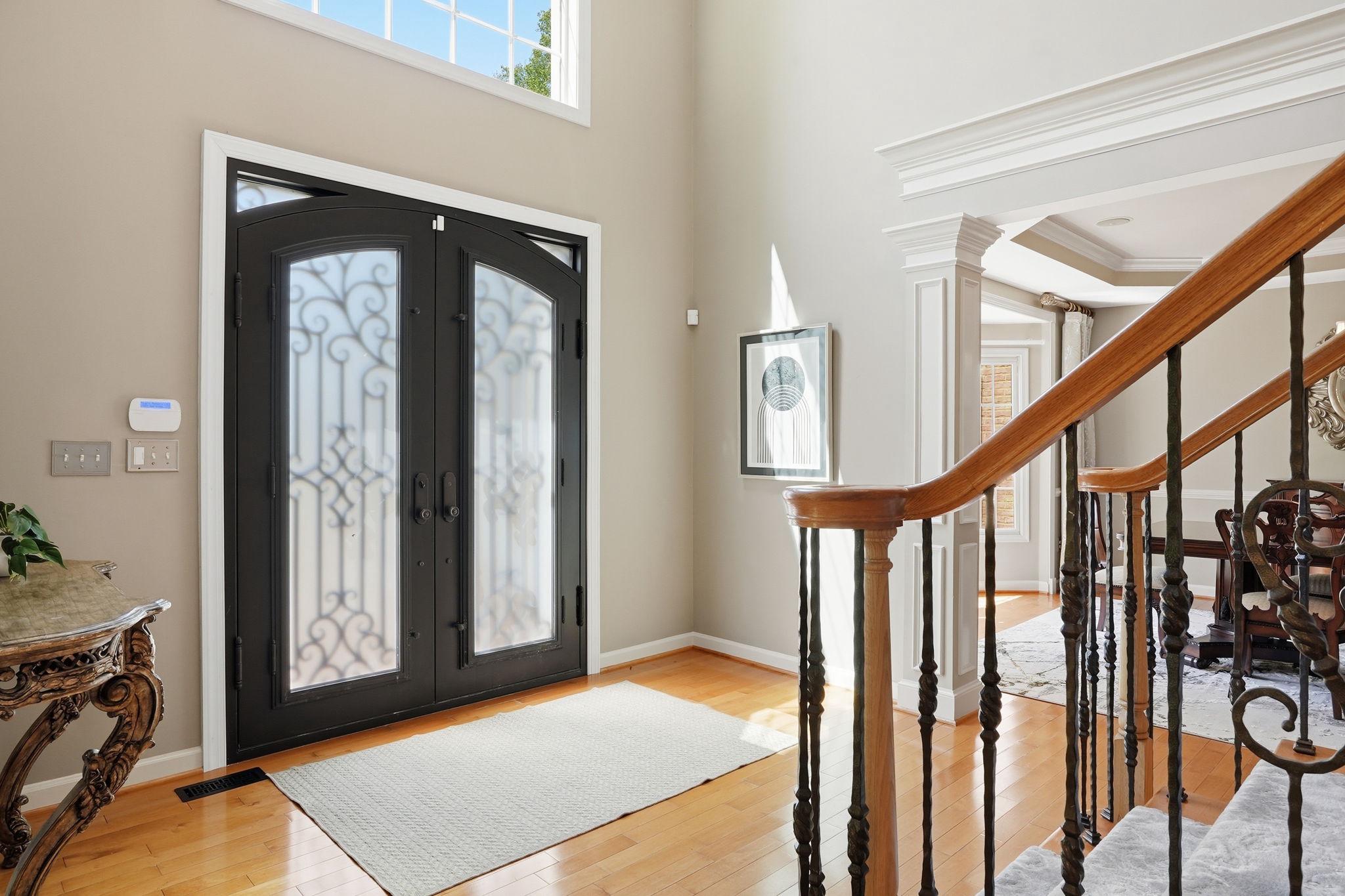 206 May Lane Edgewater, MD 21037 - Photo 6 of 66 Foyer