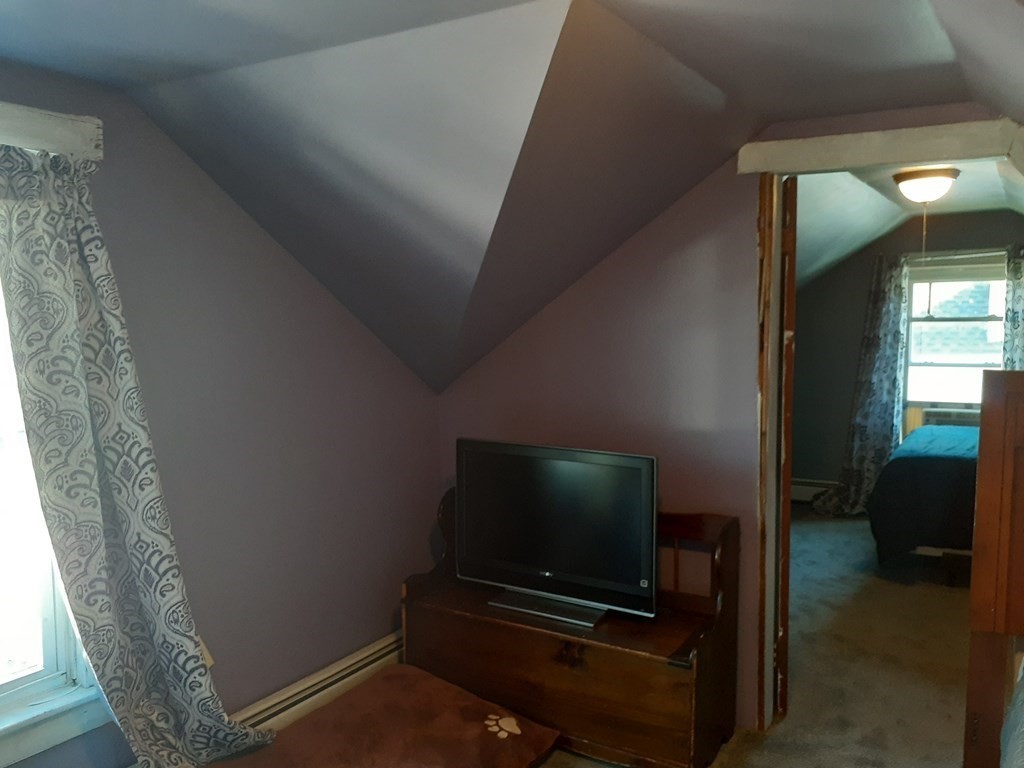 141 Detroit Street Fall River, MA 02721 - Photo 16 of 20