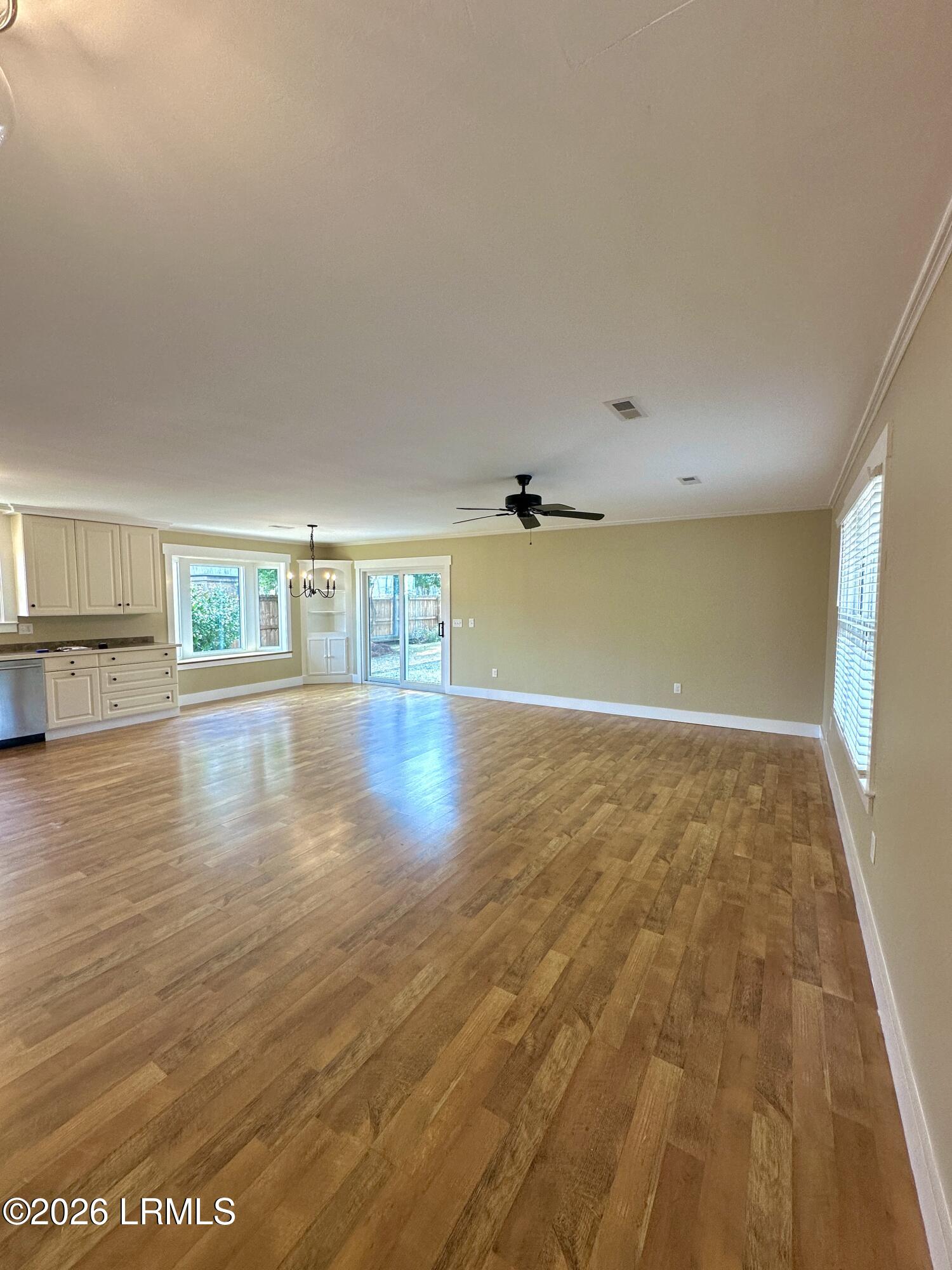 110 Whitfield Street Beaufort, SC 29902 - Photo 11 of 38 49661033_IMG_5787