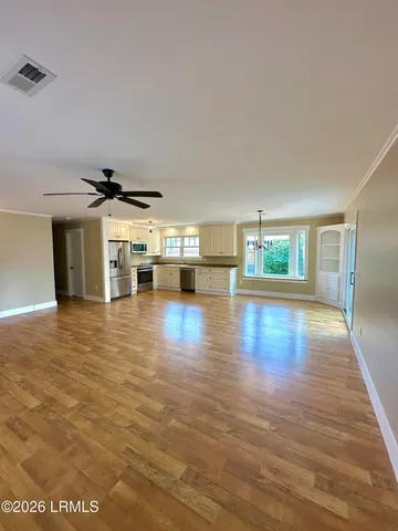 $2,400 | 110 Whitfield Street, Beaufort, SC 29902