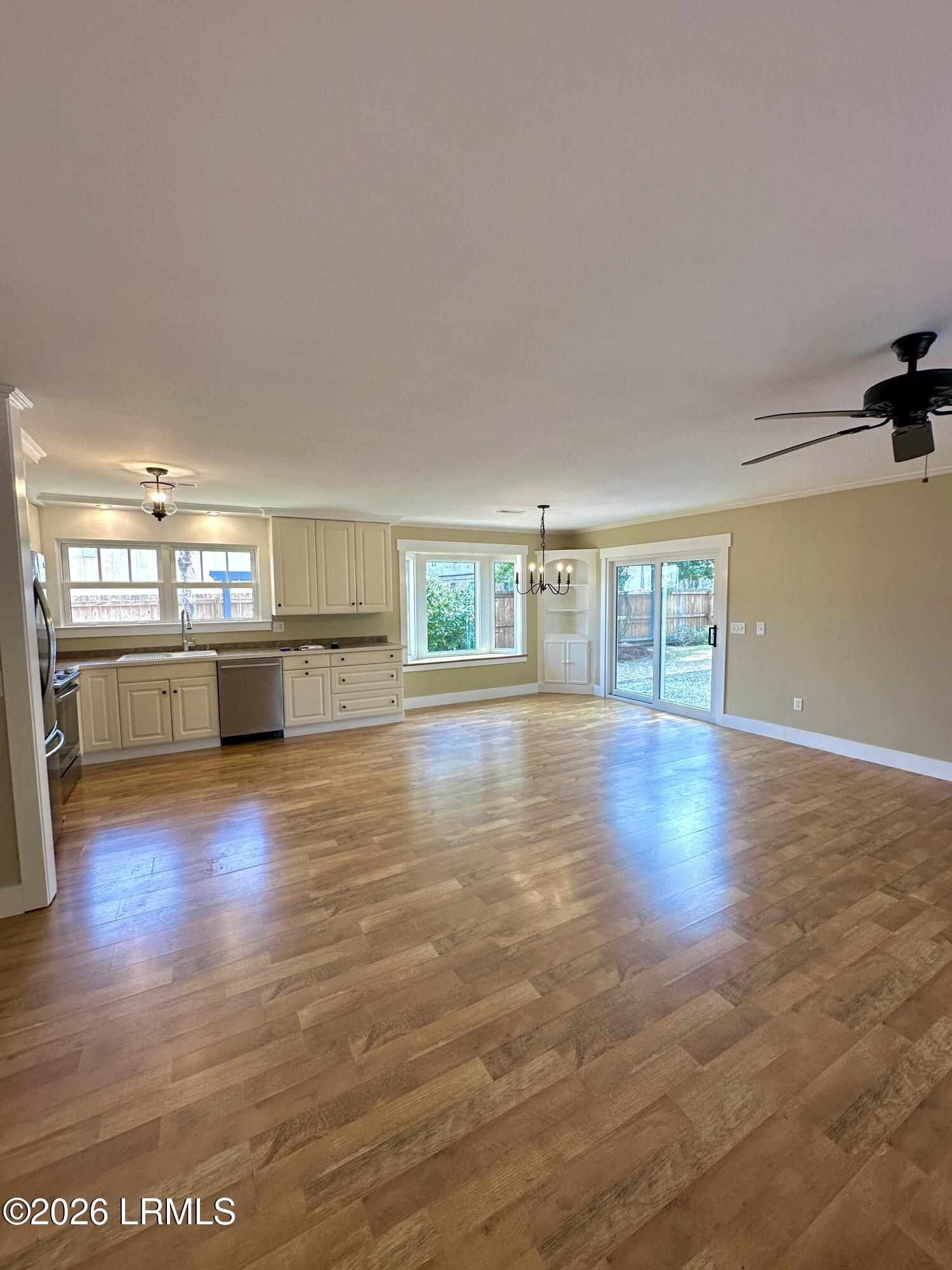 110 Whitfield Street Beaufort, SC 29902 - Photo 17 of 38 49661041_IMG_5788