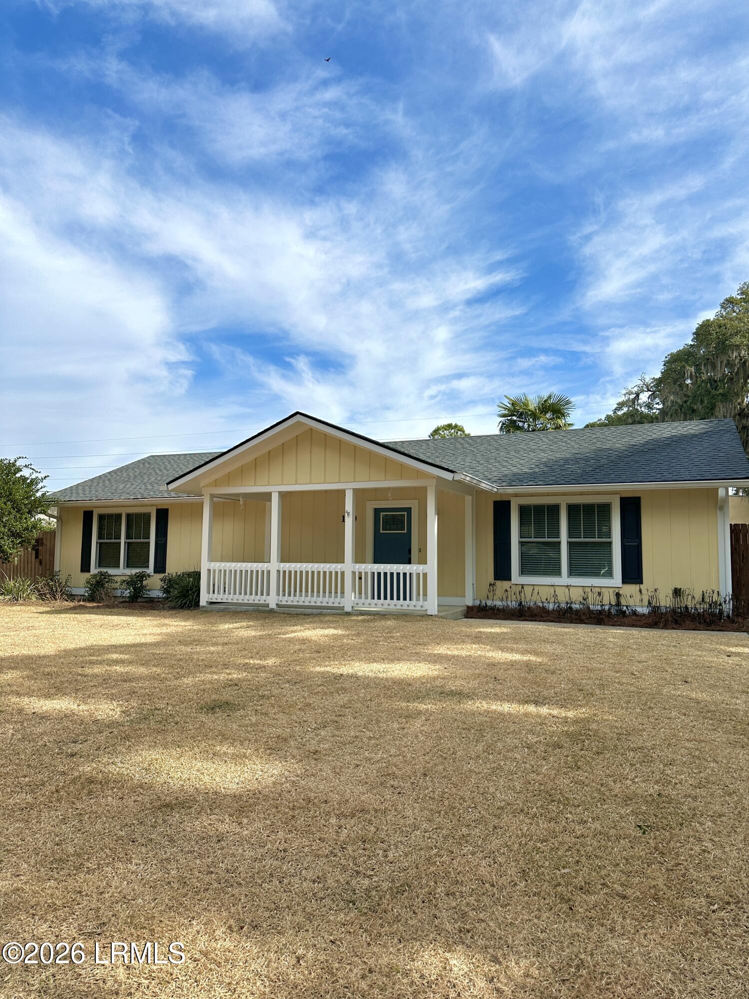 110 Whitfield Street Beaufort, SC 29902 - Photo 4 of 38 49661026_IMG_5755