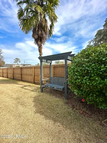 $2,400 | 110 Whitfield Street, Beaufort, SC 29902