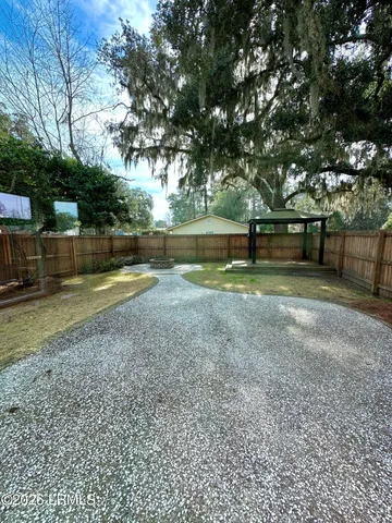 $2,400 | 110 Whitfield Street, Beaufort, SC 29902