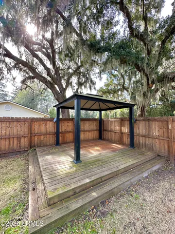 $2,400 | 110 Whitfield Street, Beaufort, SC 29902