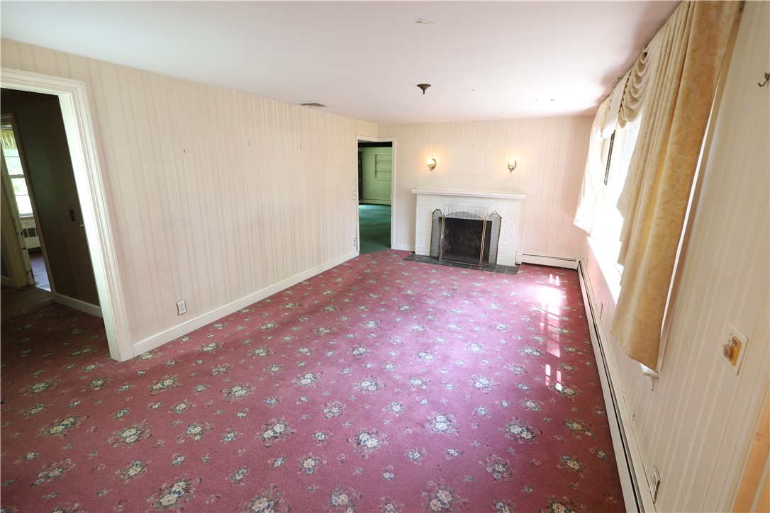 77 Goodwin Street Warwick, RI 02818 - Photo 11 of 14