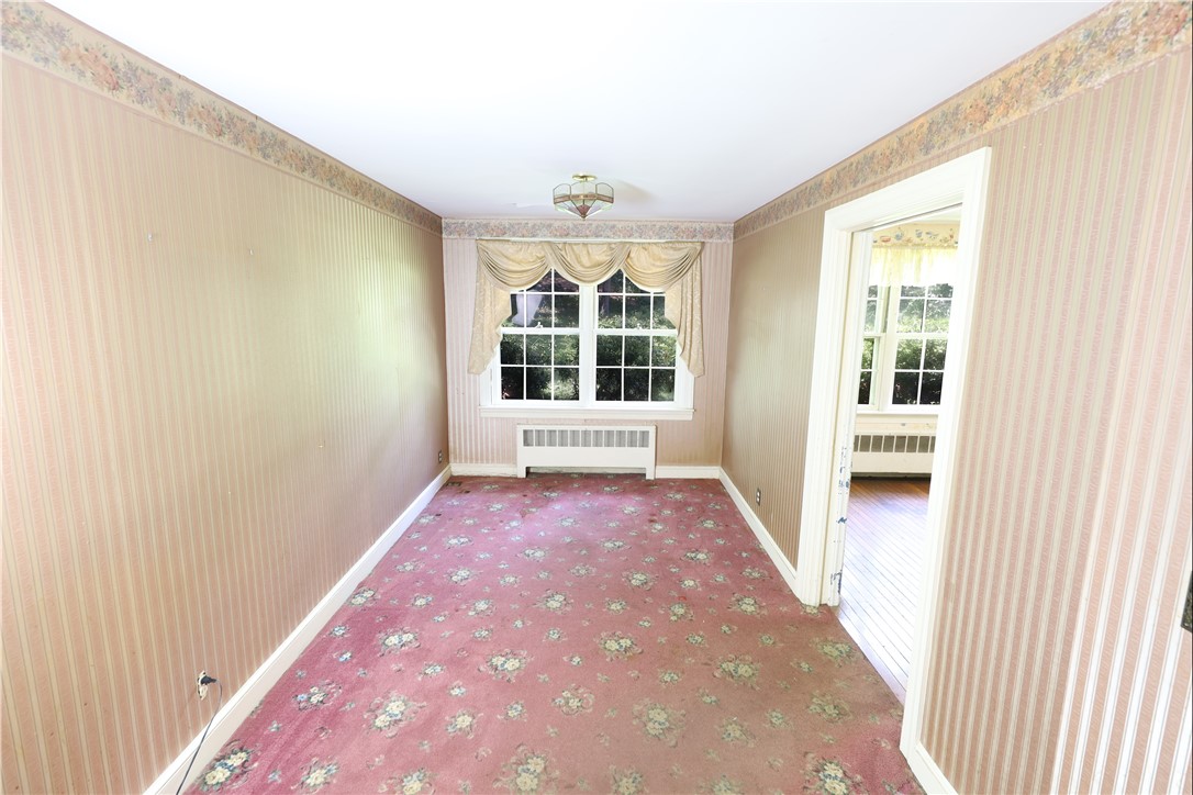 77 Goodwin Street Warwick, RI 02818 - Photo 8 of 14