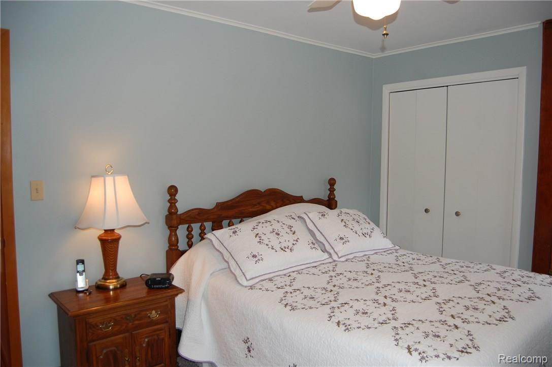 2695 East Snell Road Rochester, MI 48306 - Photo 17 of 40 1st Bedroom