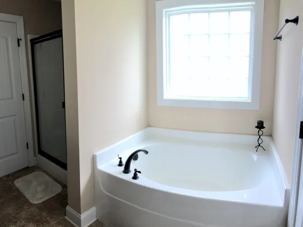 $2,250 | 1223 Snowball Lane, Clarksville, TN 37042