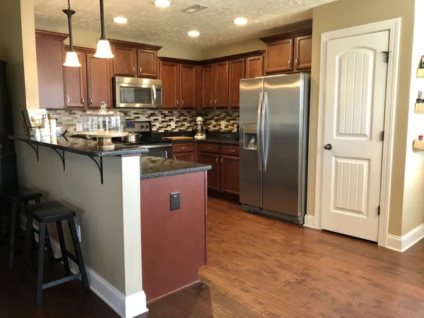 $2,250 | 1223 Snowball Lane, Clarksville, TN 37042