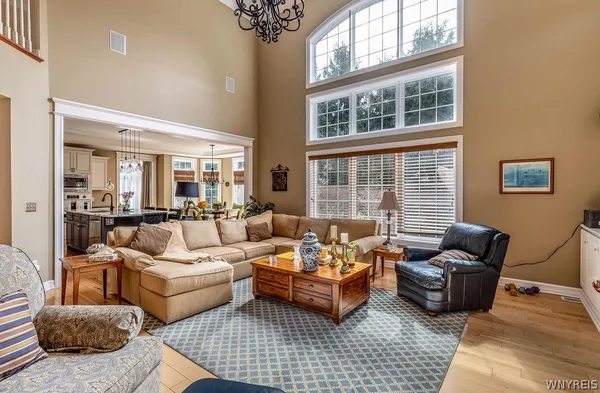 $769,900 | 622 Paradise Road, Amherst, NY 14051