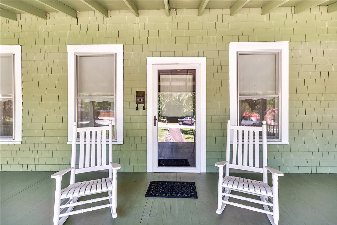 205 West Mauldin Street Walhalla, SC 29691 - Photo 3 of 43 A welcoming front porch features an inviting entry, perfect for relaxing in the rocking chairs.