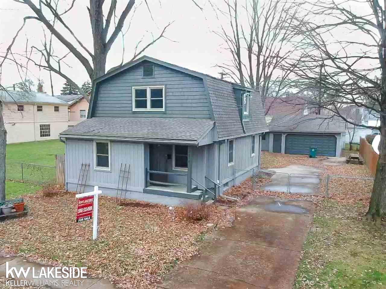 2814 Wakefield Road Berkley, MI 48072 - Photo 2 of 21