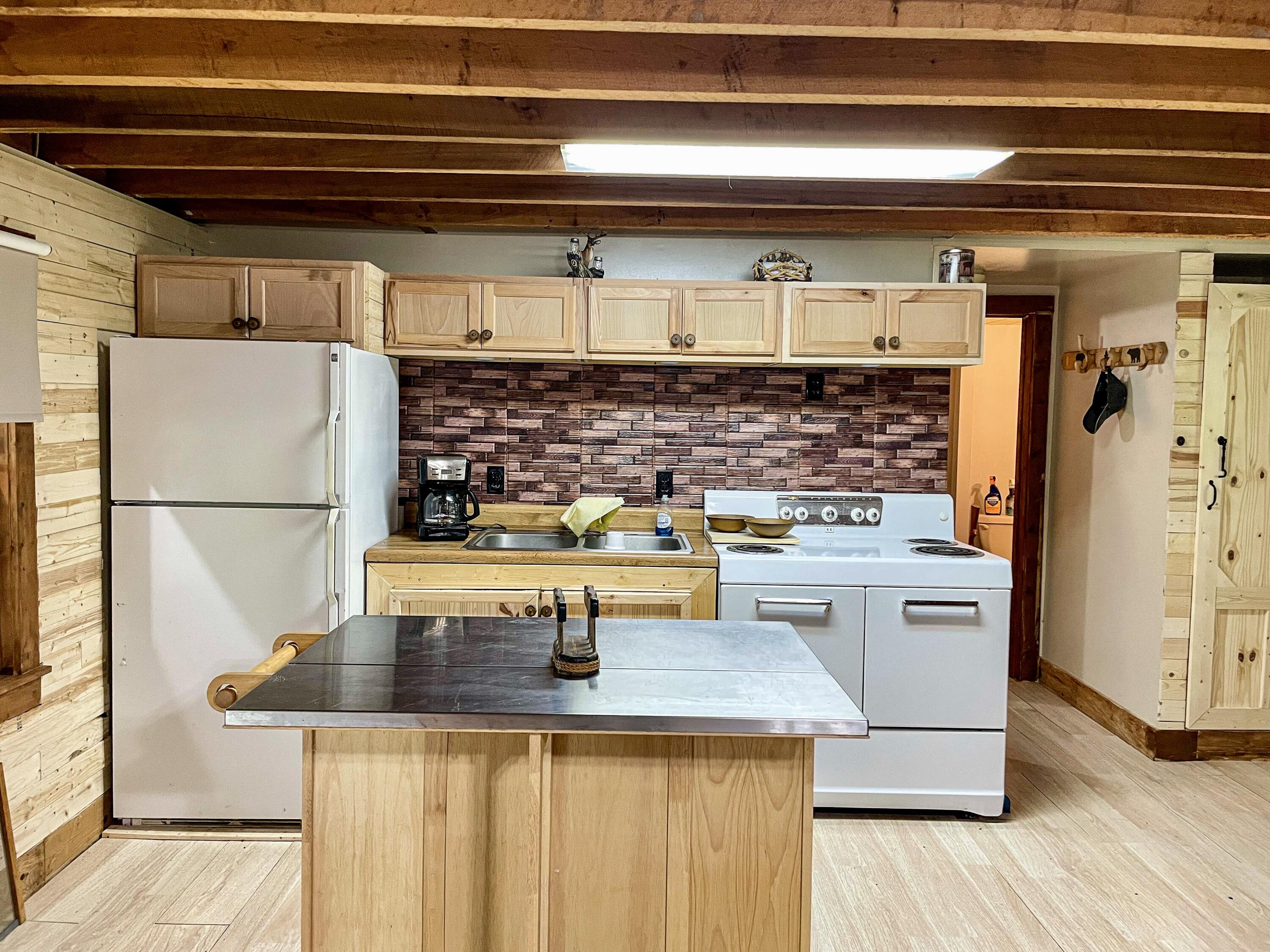 2244 Camp Road Sugar Grove, VA 24375 - Photo 6 of 35 6