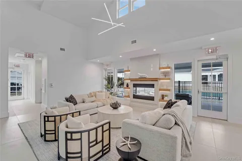 $1,799,000 | 12 Depot Road # 1102 (pearl Way), Westhampton Beach, NY 11978