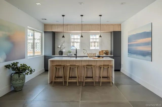 $1,799,000 | 12 Depot Road # 1102 (pearl Way), Westhampton Beach, NY 11978