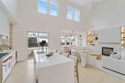 $1,799,000 | 12 Depot Road # 1102 (pearl Way), Westhampton Beach, NY 11978