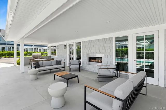 $1,799,000 | 12 Depot Road # 1102 (pearl Way), Westhampton Beach, NY 11978