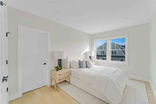 $1,799,000 | 12 Depot Road # 1102 (pearl Way), Westhampton Beach, NY 11978