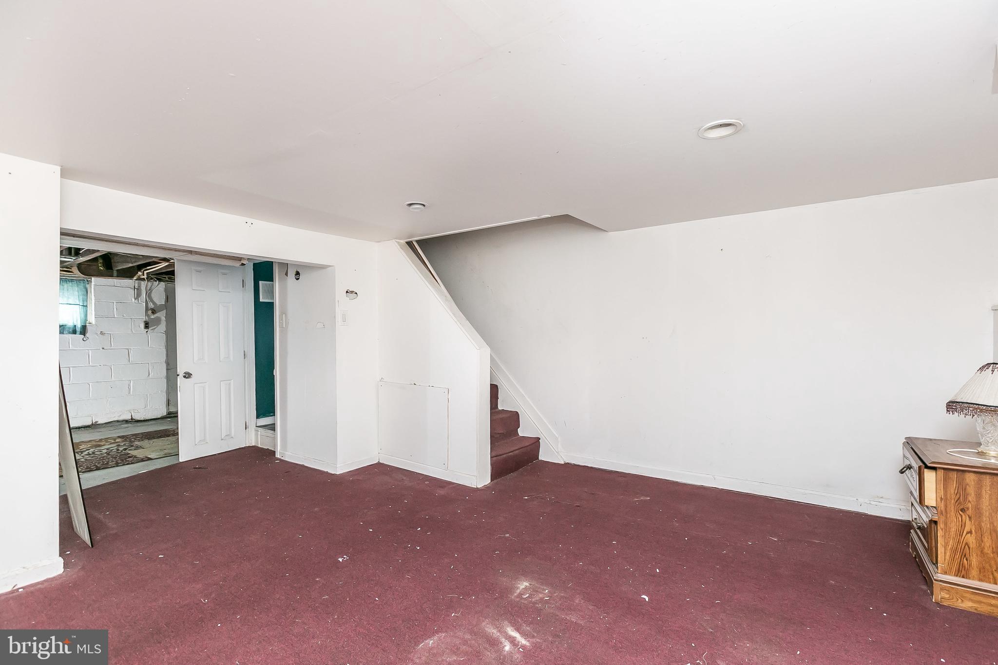 7467 Berkshire Road Baltimore, MD 21222 - Photo 20 of 26 Great family room space