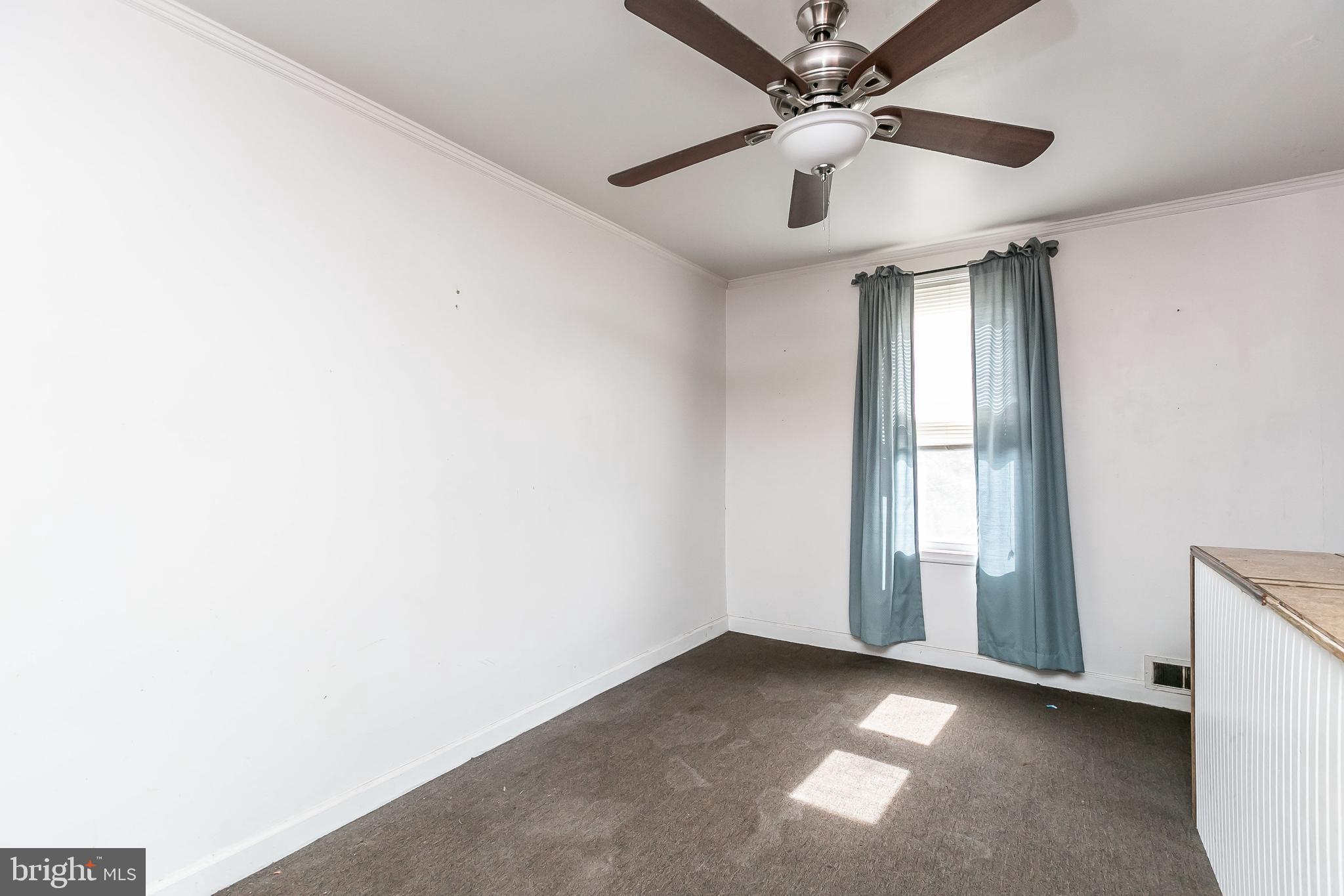 7467 Berkshire Road Baltimore, MD 21222 - Photo 6 of 26 Dining room