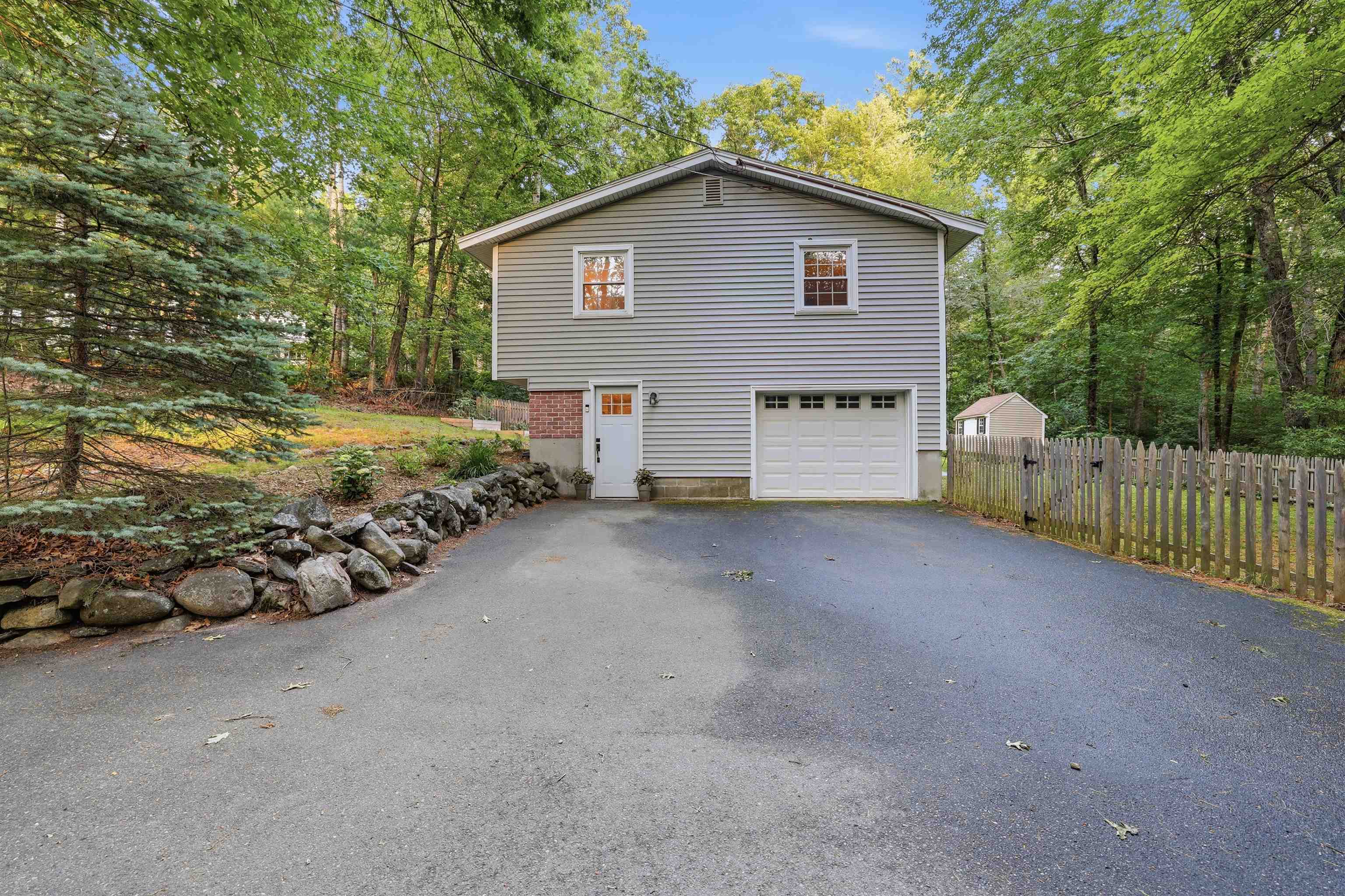 65 Londonderry Road Windham, NH 03087 - Photo 25 of 34
