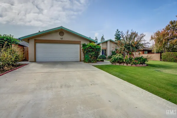 $474,999 | Undisclosed Address, Bakersfield, CA 93309