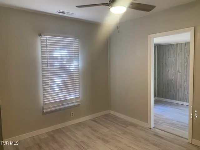 $250,000 | 441 Mimosa Street, Mount Carmel, TN 37645