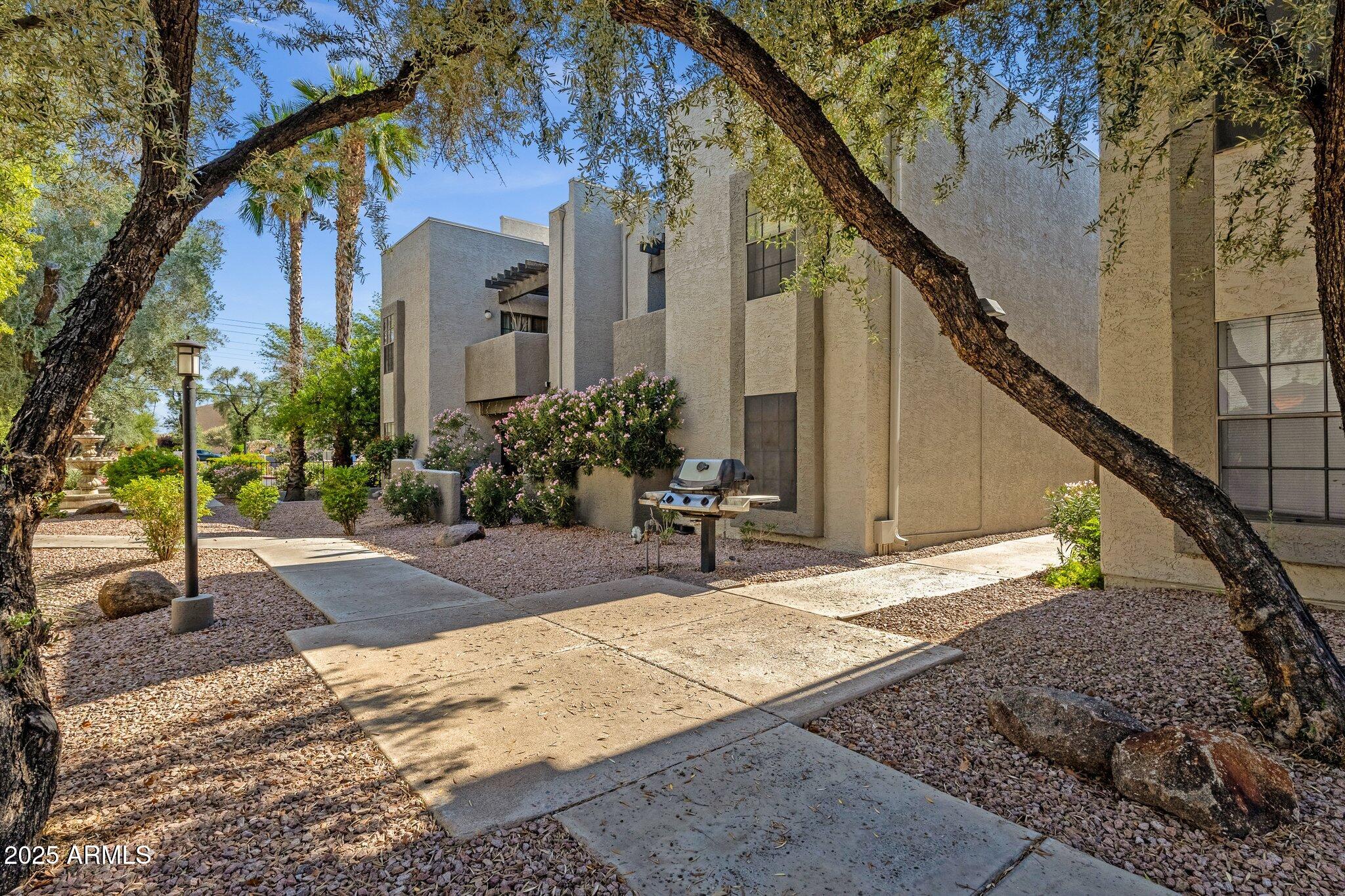 8020 East Thomas Road, Unit 313 Scottsdale, AZ 85251 - Photo 36 of 37 38-web-or-mls-8020-e-thomas-rd-313