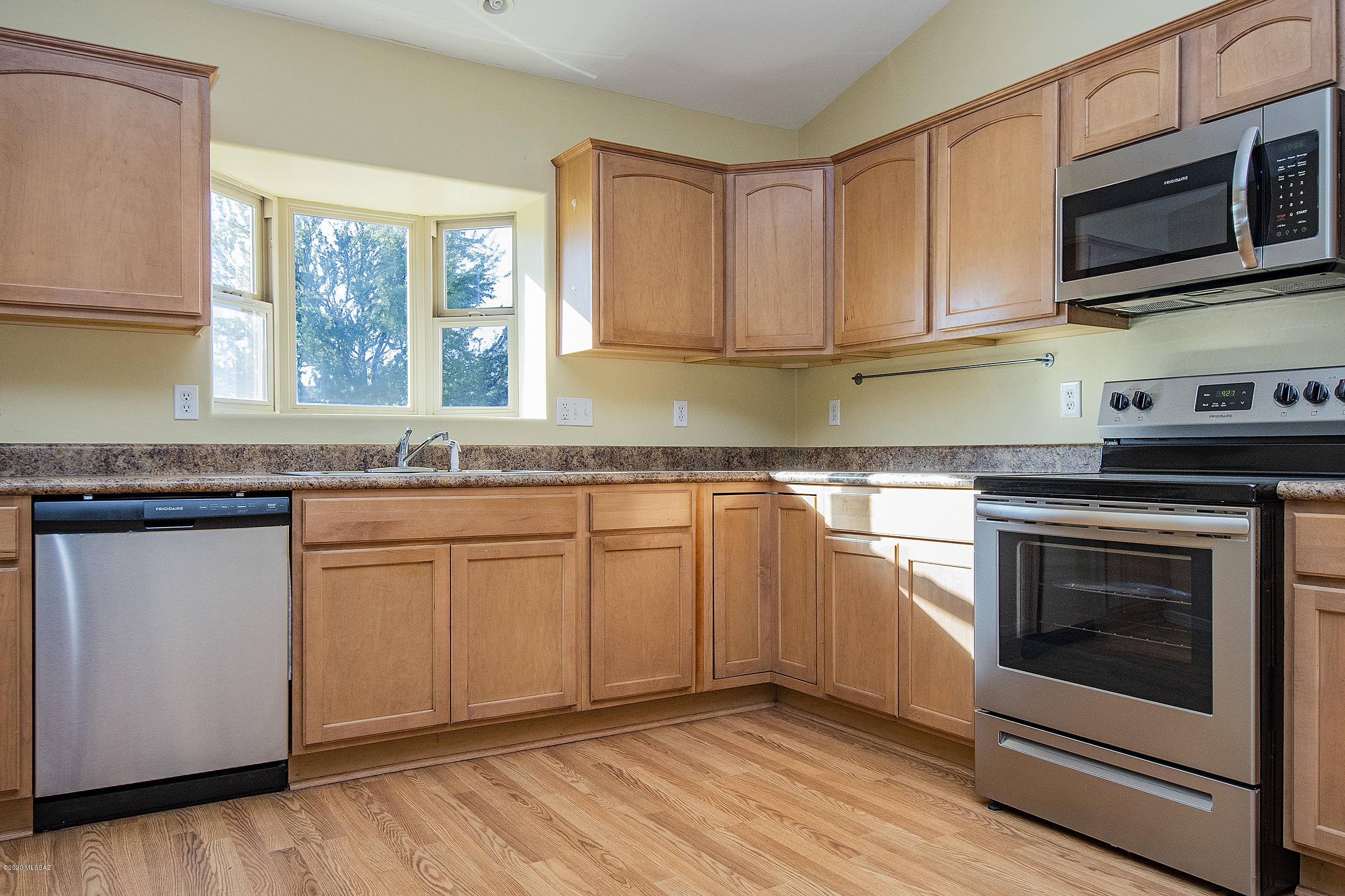 12559 West Magee Road Tucson, AZ 85743 - Photo 11 of 35
